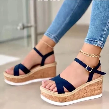 2022 Moda Kama Sandalet Kadınlar için Yaz Rahat kaymaz Peep Toe platform ayakkabılar Kauçuk Taban Toka Zarif Topuklu Kadın Ayakkabı